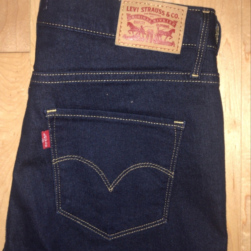 Women’s slim fit Levi’s Jeans